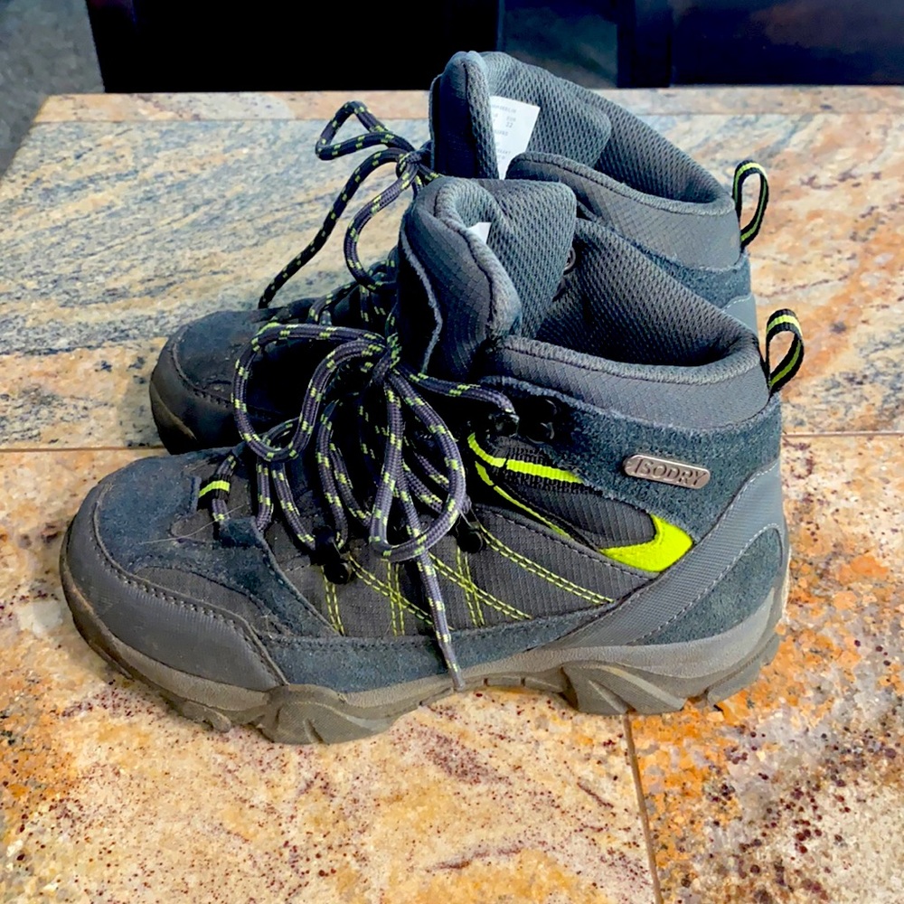 Kid’s Hiking boots
